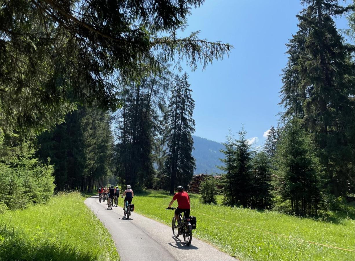 Bed&Bike Bruneck - Brunico Hotel Ngoại thất bức ảnh